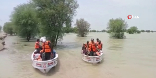 Pakistan’da facia! Bot alabora oldu: 19 ölü