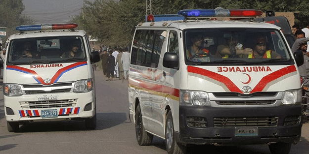 Pakistan'da korkunç olay! El bombasıyla oynayan çocuklar öldü