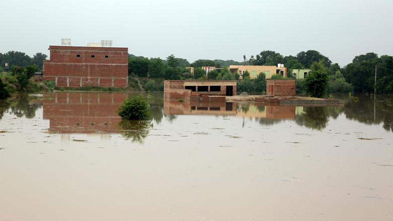 Pakistan’da muson felaketi: Bilanço ağırlaşıyor!