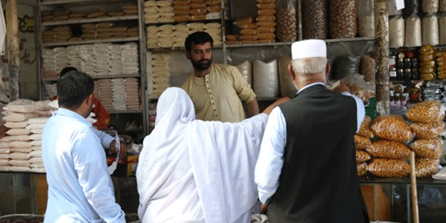 Pakistan'da ramazan için son hazırlıklar