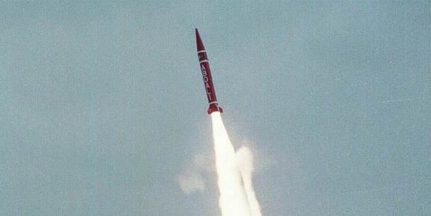 O ülkeden balistik füze denemesi