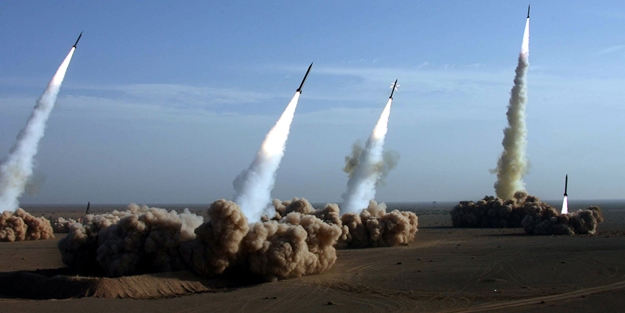 Pakistan'dan bir başarılı füze denemesi daha!