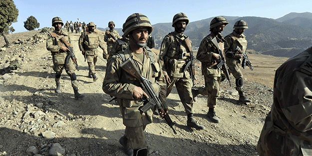 Kardeş ülkeyi sarsan saldırı: Çok sayıda asker öldü