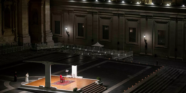 Pakistan'ın ardından Vatikan'da karardı!