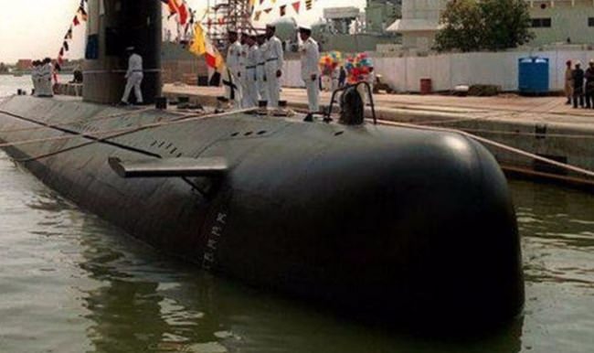 Pakistan'ın denizaltılarını Türkiye donatacak!
