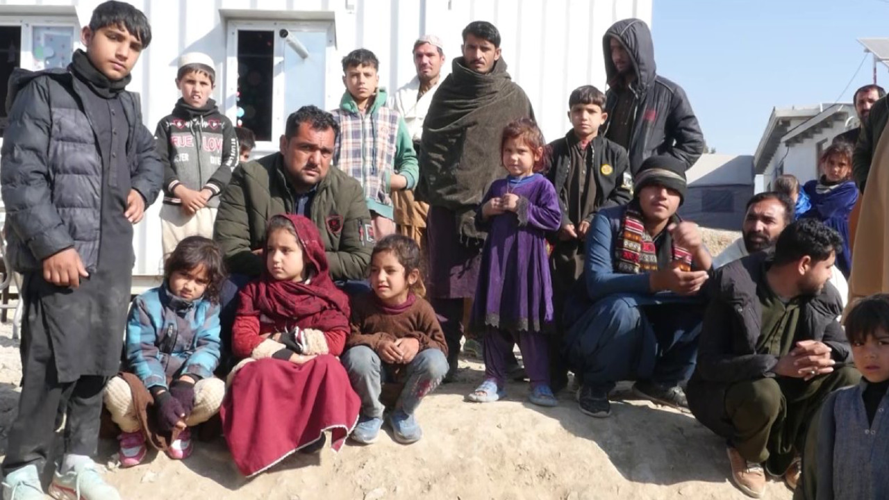 Pakistan’ın Ramazan ayında deport ettiği Afganlar, yaşam mücadelesi veriyor!