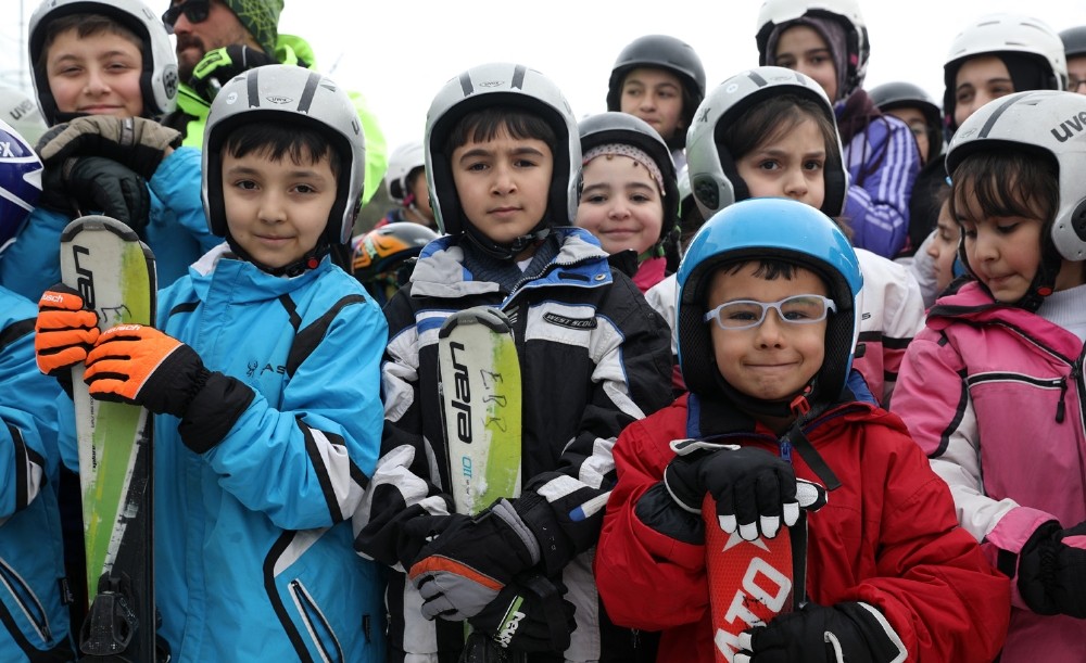 Palandöken Kış Spor Okullarıyla şenleniyor 