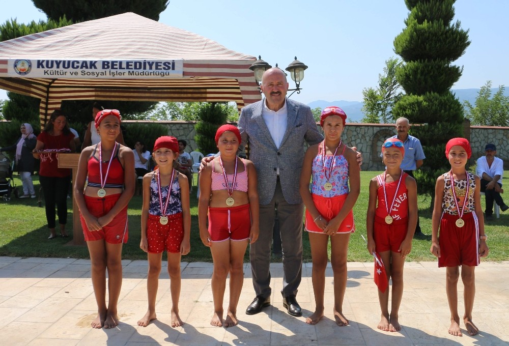 Pamukören’de yaz kursları yıl sonu gösterisiyle tamamlandı 