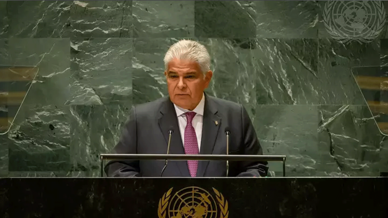 Panama liderinden net açıklama