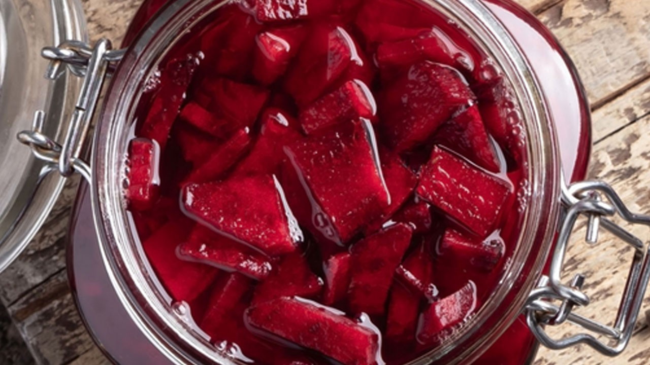 Pancar kvass tarifi: 1 kez tükettiğinizde iç organları yeni doğmuş gibi gençleştiriyor!