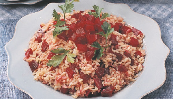 İftar sofrasına pembe pilav tarifi