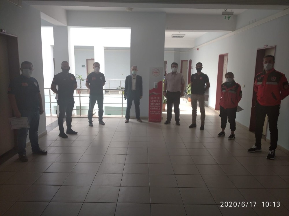 Pandemide destek olan STK’lara teşekkür belgesi verildi 