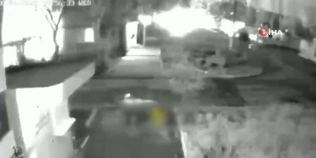 Panik dolu o anlar! Ukraynalı siviller Rus bombalarından böyle kaçıştı