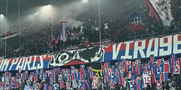 Pankartta bakın ne yazıyor! Müslümanlardan PSG taraftarına alkış