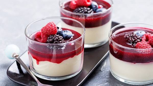 Panna cotta nasıl yapılır? Kolay panna cotta tarifi