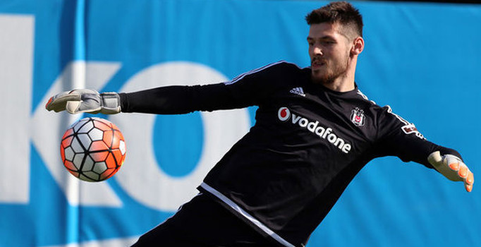 PAOK'tan Beşiktaş'a Denys Boyko için resmi teklif