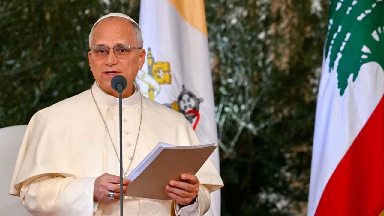 Papa ayrıldı, İsrail vurdu