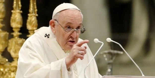 Papa endişeli: Daha fazla çocuk yapın!