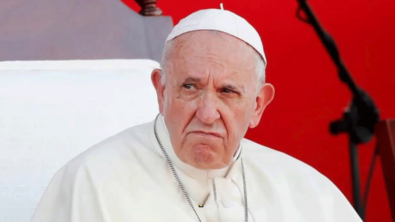 Papa hastaneye kaldırıldı!