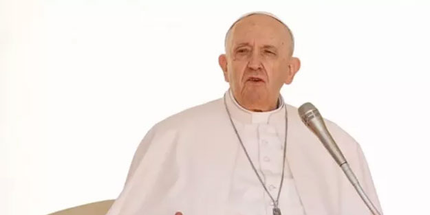 Papa, Türkiye'yi takdir etti