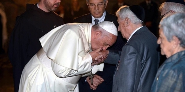 Papa'dan İsrail işgalindeki topraklara ziyaret