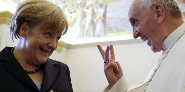 Papa’dan ‘Merkel’ itirafı!