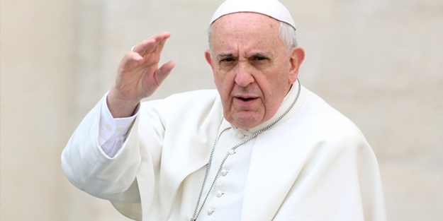 Papa’dan nikâhsız evliliğe destek!