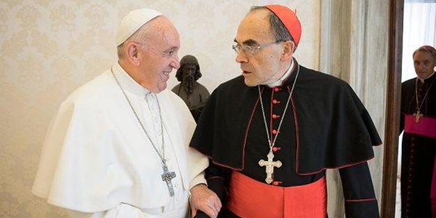 Papa'dan skandal karar! Tacizci kardinalin istifasını reddetti
