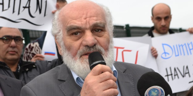 'Papa'nın elini öpenler Müslüman'a tokat atıyor'