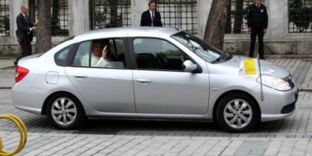 Papa Francis'in otomobil seçimindeki ilginç ayrıntı