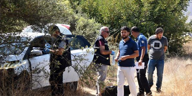 Para anlaşmazlığı yüzünden otomobilinde öldürmüşler