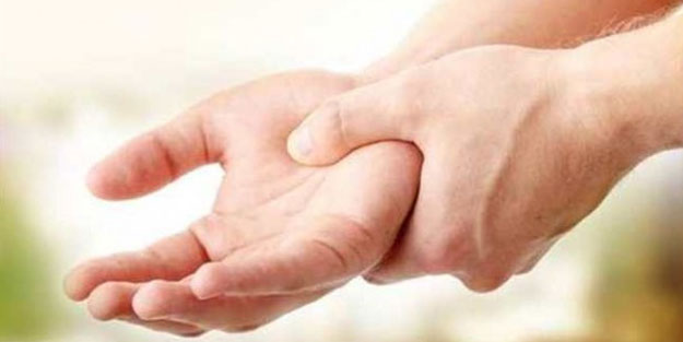 Para girecek çıkacakla alakası yok! İşte avuç içi kaşıntısının nedenleri