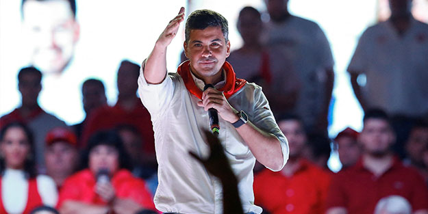 Paraguay'da devlet başkanlığı seçimini iktidar partisi adayı Pena kazandı