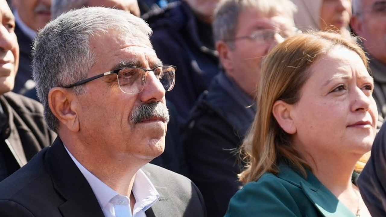Paralarını alamayan çalışanlar sosyal medyada örgütlendi! DEM'li belediyeye karşı büyük isyan!