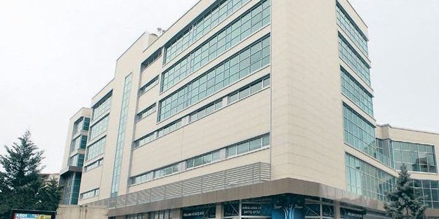 Paralel AVM'ye kayyum atandı