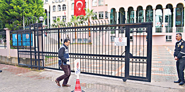 Paralel okullara yolsuzluk operasyonu