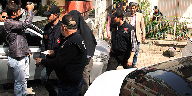 Paralel örgüte ilk darbe