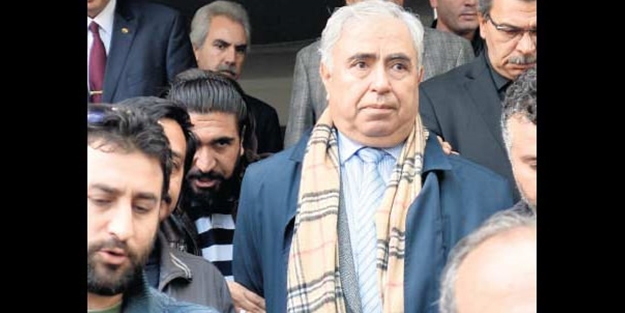 Paralel yönetim atadı! Vurguna devam etti