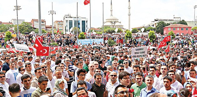 Paralelciler polislikten atıldı