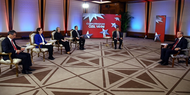 Paralelciler yaptıkları montajla yaygara koparmaya çalıştı