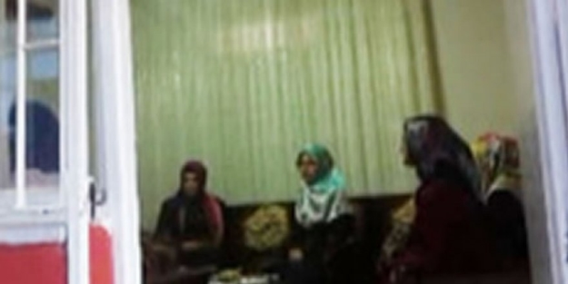 Paralel'in evlerine giden İmam Hatipli kızın serüveni