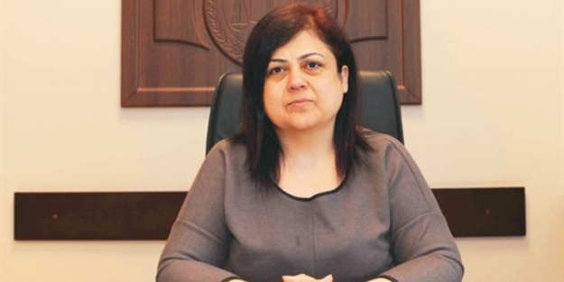 Paralel'in zulmettiği hakim görevine geri döndü!