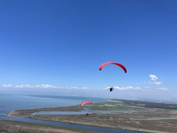 Paramotorla Adana'dan Mersin'e uçtu