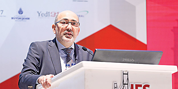 Paranın uzmanları birleşti… “TL, hak etmediği değerde”