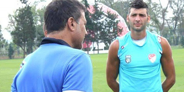 Parasını alamayan kaleci şampiyonluk kupasına el koydu!