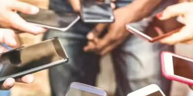 Kenya'da fiyatı 40 dolara akıllı telefon satılacak! Dudak uçuklatan rakam!