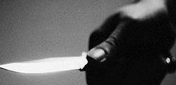 Parasını vermeyen yeğenini öldürdü!