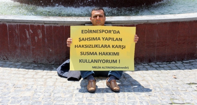 Parasının alamayan atrenörden eylem