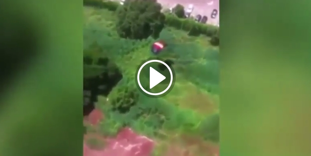 Paraşütle balkondan atladı!
