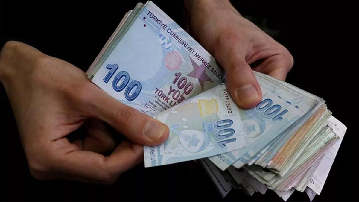 Parayı takır takır ellerine sayacaklar ama, o iş için 15 bin liraya çalışacak kimse bulamıyorlar